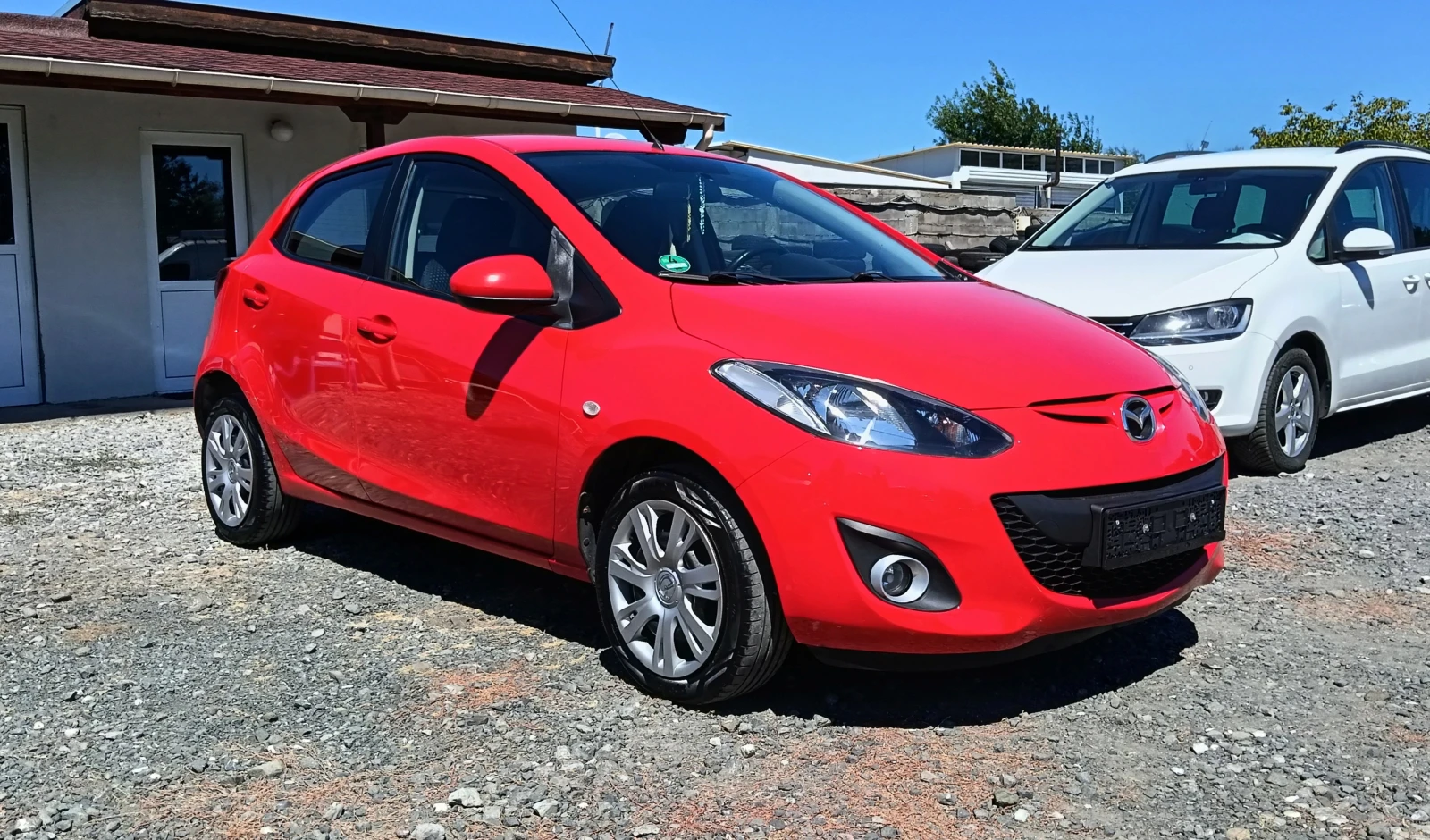 Mazda 2 1.6 HDI, снимка 3 - Автомобили и джипове - 55752311