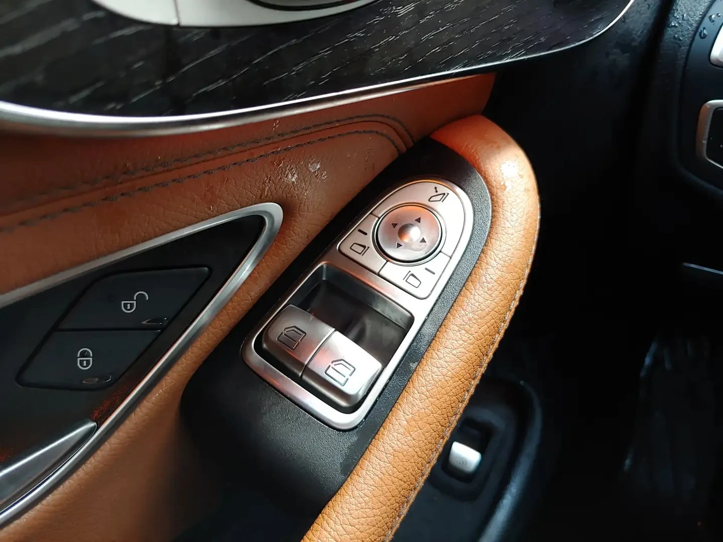 Mercedes-Benz C 43 AMG Premium Package* Burmester* Voice Command* 360* , снимка 12 - Автомобили и джипове - 55944571