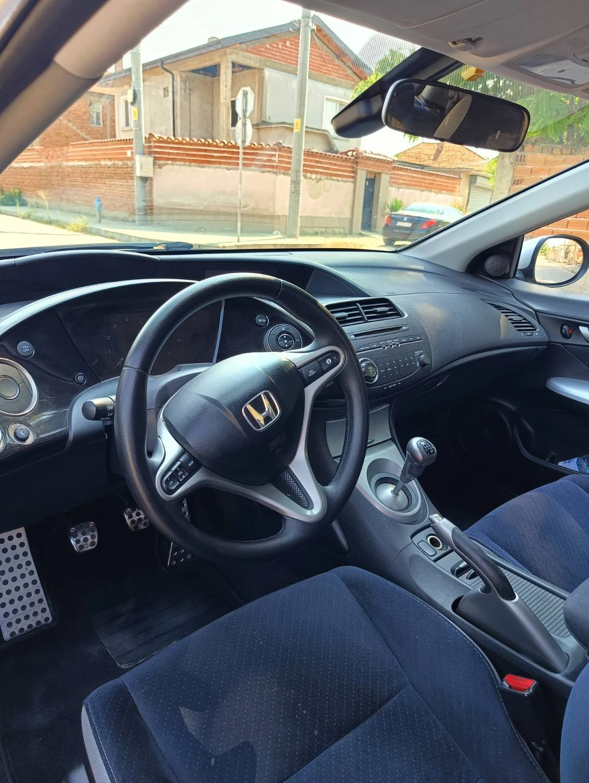 Honda Civic 8 генерация, снимка 6 - Автомобили и джипове - 55971816