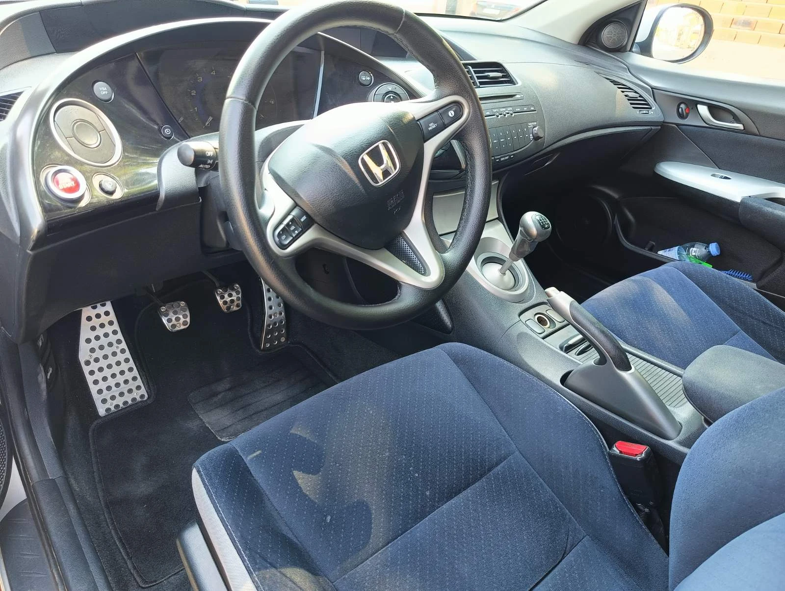 Honda Civic 8 генерация, снимка 7 - Автомобили и джипове - 55971816