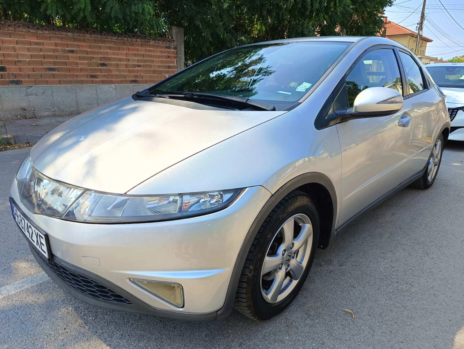 Honda Civic 8 генерация, снимка 3 - Автомобили и джипове - 55971816