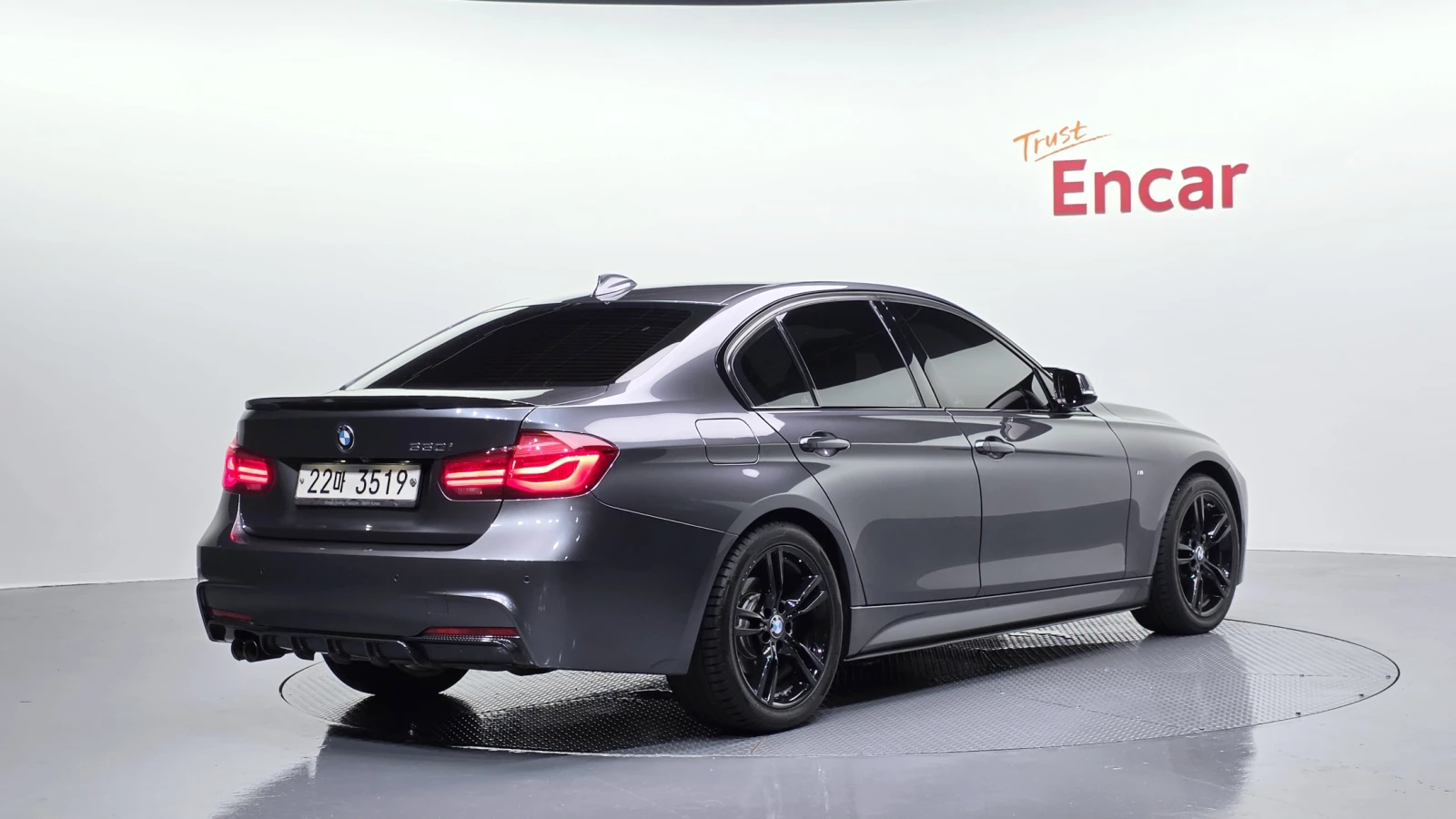 BMW 330 M3 LOOK* SHODOW* LED* HUD* �������� ������ | Mobile.bg � ����������� 3
