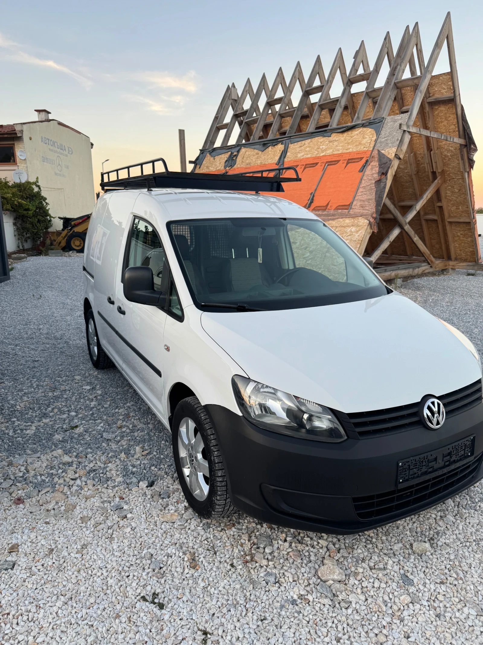 VW Caddy, снимка 3 - Автомобили и джипове - 56364315