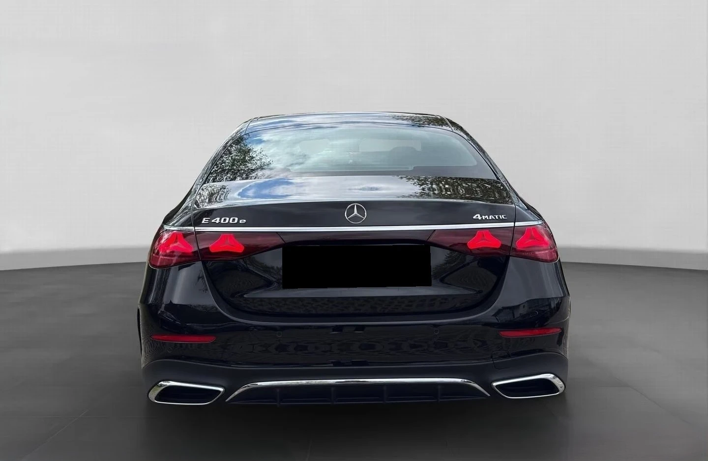 Mercedes-Benz E 400 e / AMG / 4M / BURM-4D / 360 / DIGITAL LIGHT / , снимка 6 - Автомобили и джипове - 56459829