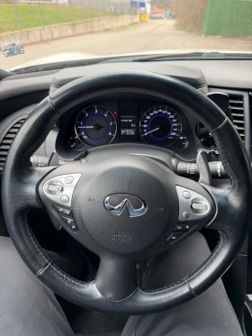 Infiniti QX70 S Black Carbon 027/100 Limited, снимка 10