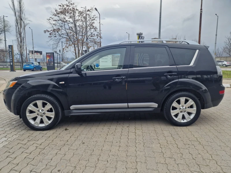 Mitsubishi Outlander, снимка 6 - Автомобили и джипове - 49533363