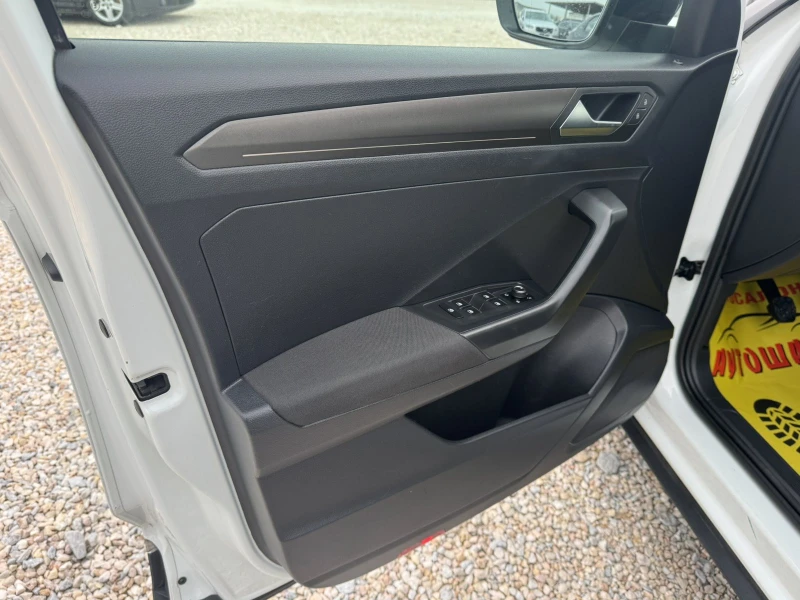 VW T-Roc 2.0TDI 4MOTION, снимка 11 - Автомобили и джипове - 49670277