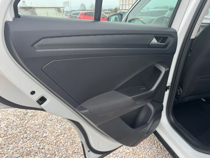 VW T-Roc 2.0TDI 4MOTION, снимка 7 - Автомобили и джипове - 49670277