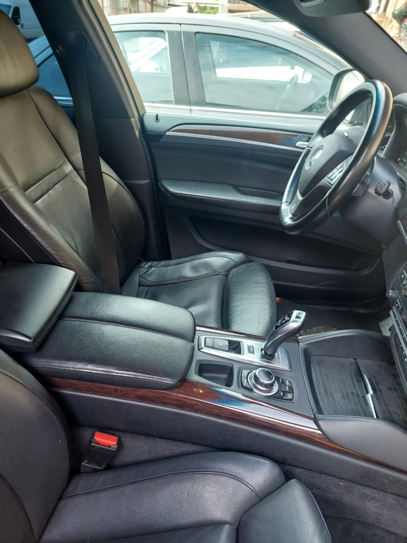 BMW X6 M50D, снимка 10 - Автомобили и джипове - 52643007