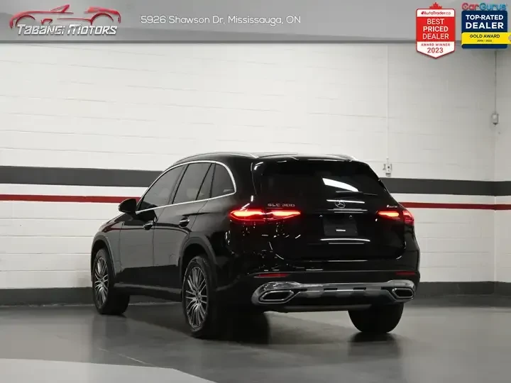 Mercedes-Benz GLC 300 4MATIC | 360 Camera | Ambient Light | Carfax, снимка 6 - Автомобили и джипове - 54720731