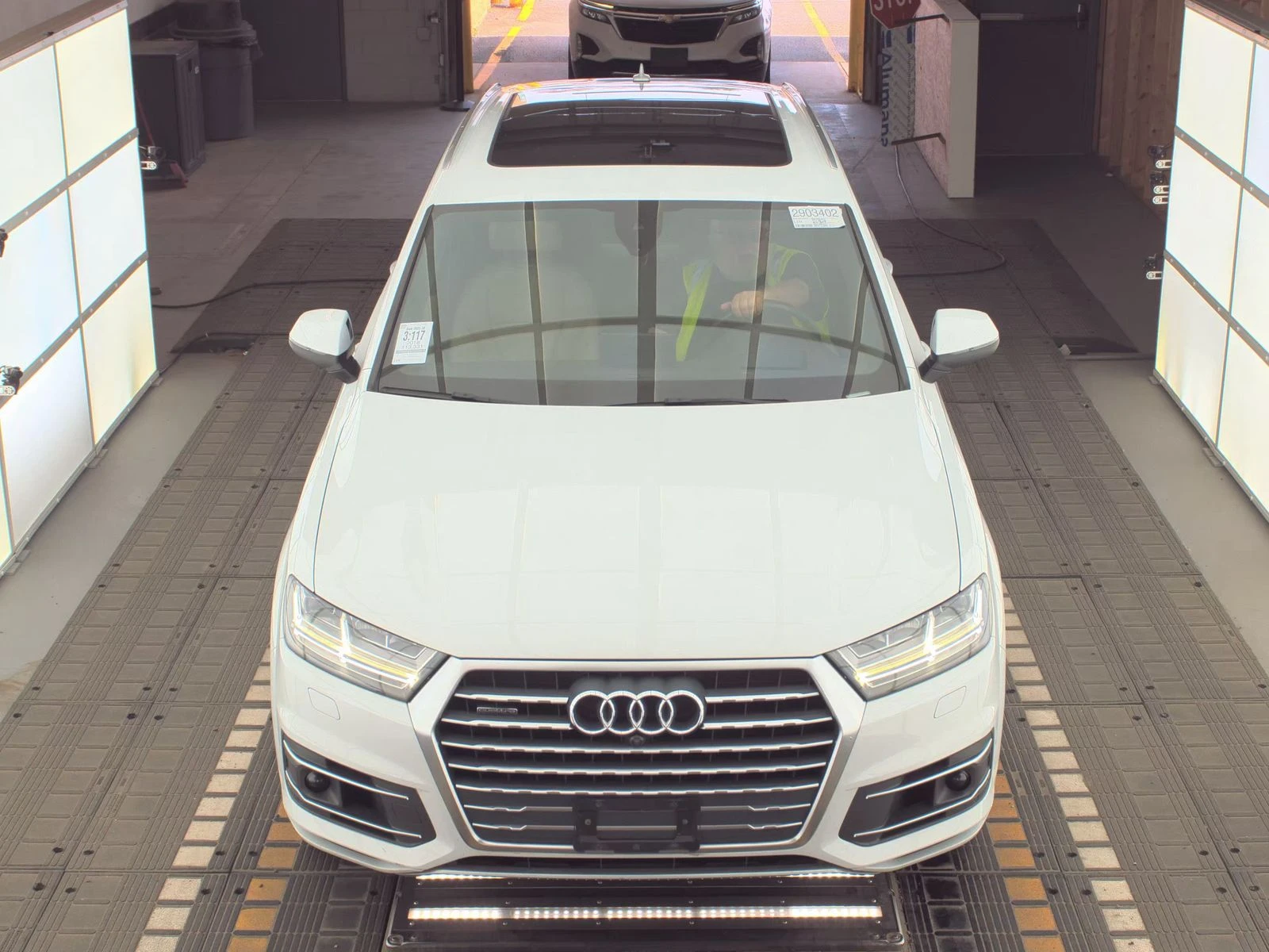 Audi Q7 PRESTIGE Matrix* Обдух* BOSE* 360* Пано* Дистроник - изображение 2