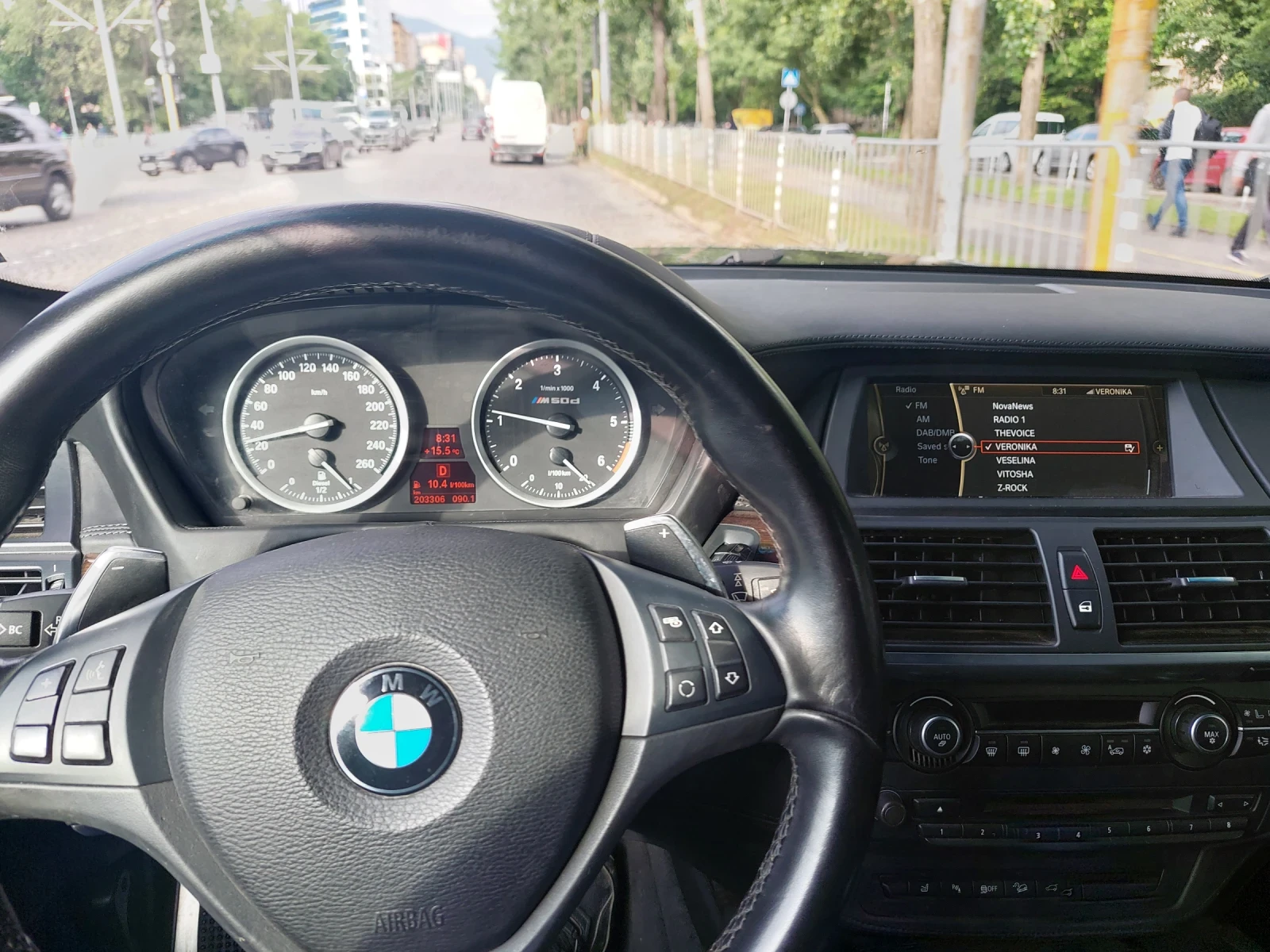 BMW X6 M50D - изображение 5