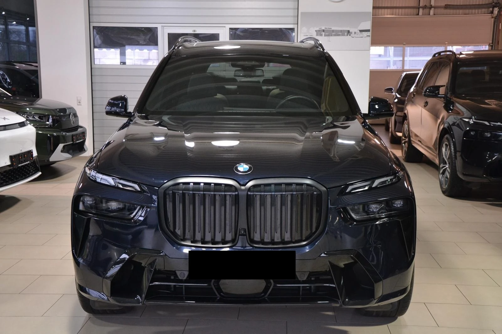BMW X7 40d/xDrive/FACELIFT/M-SPORT/CARBON/H&K/EXCLUSIV/ - изображение 2