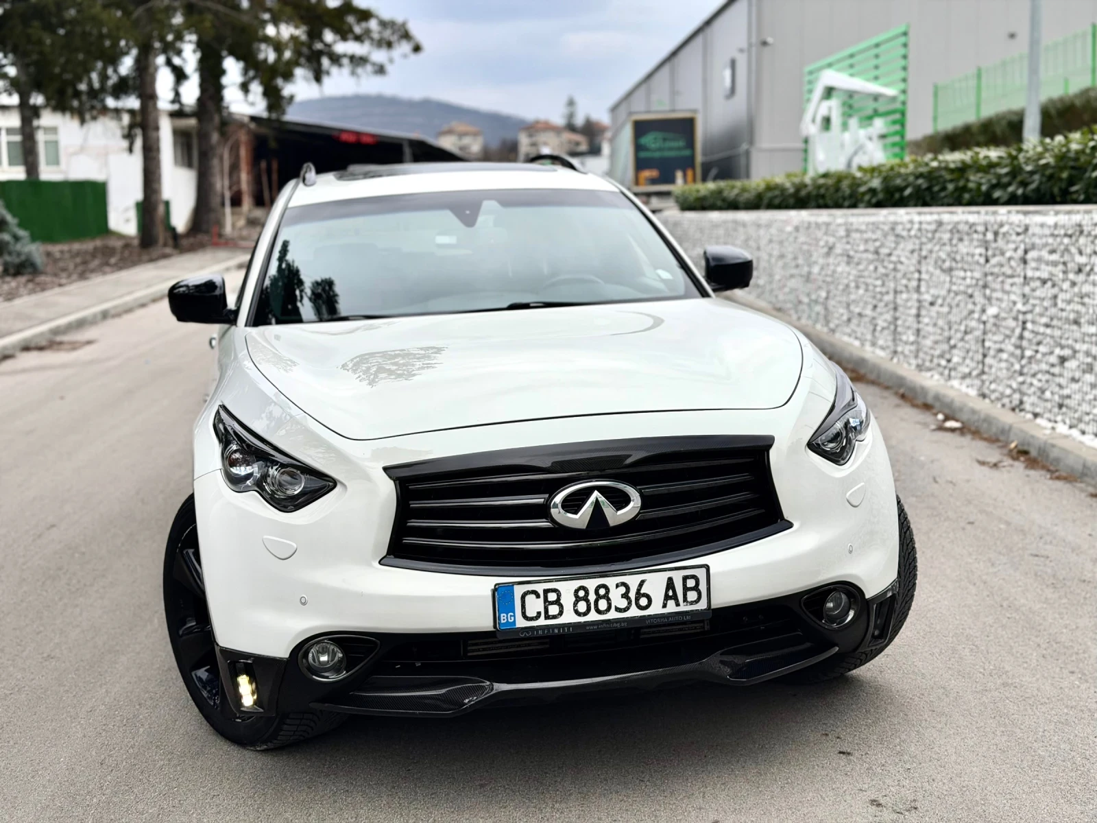 Infiniti QX70 S Black Carbon 027/100 Limited, снимка 5 - Автомобили и джипове - 53928234