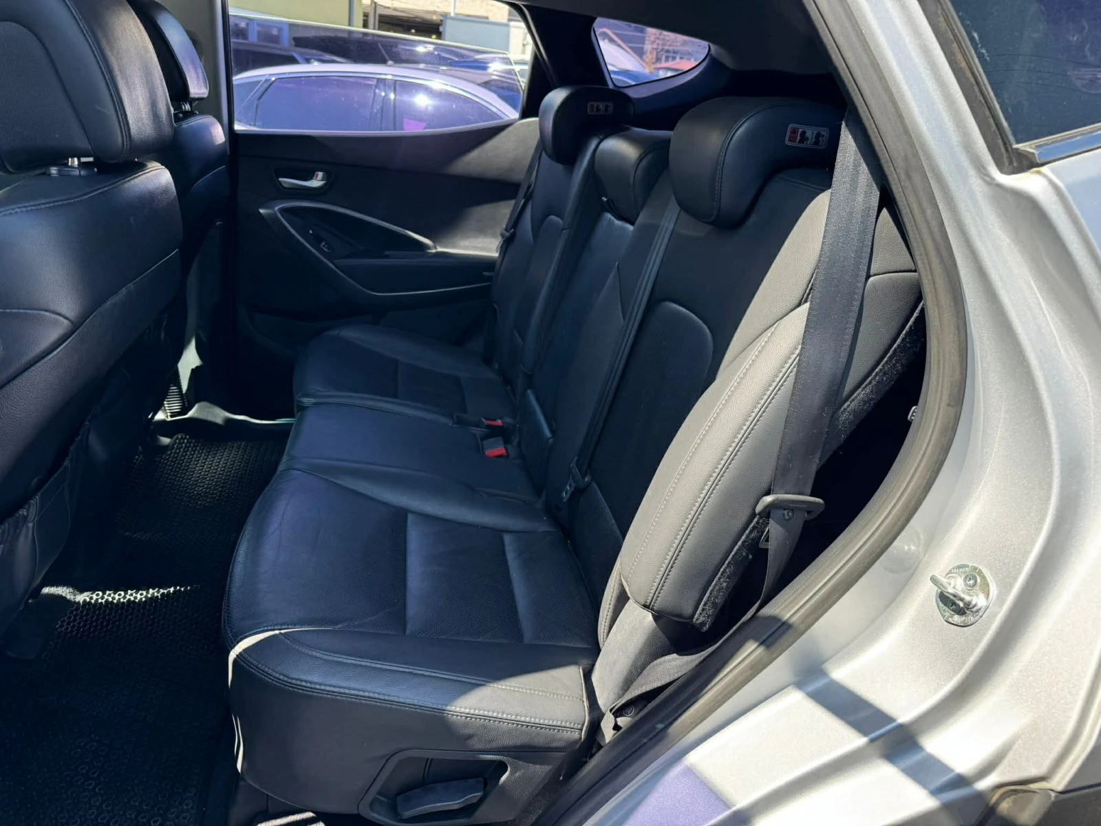 Hyundai Santa fe 2.0CRDI\4x4\Очакван внос !!!, снимка 12 - Автомобили и джипове - 53950902