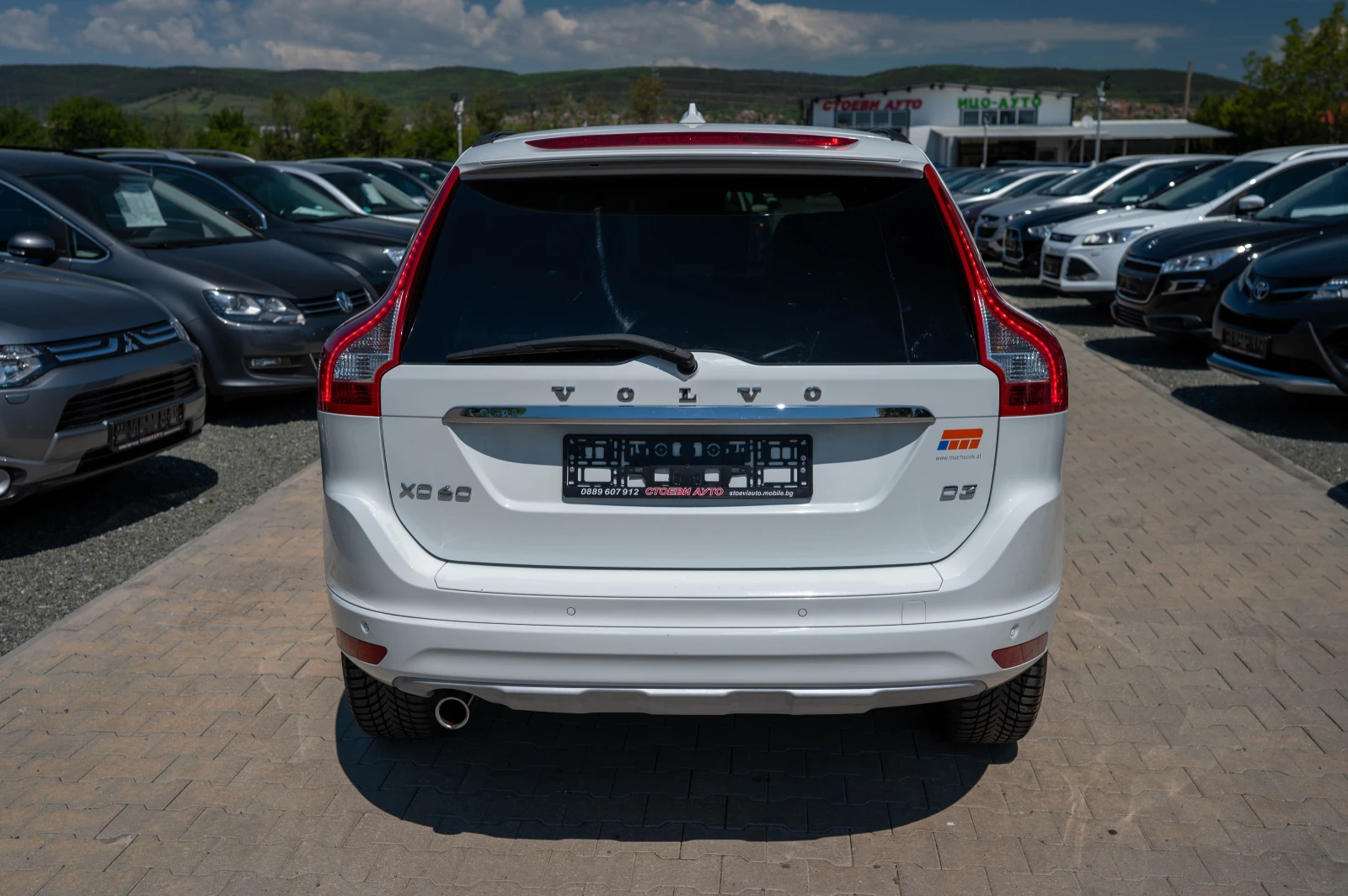 Volvo XC60 2.0* 150кс* LED* 2016г, снимка 8 - Автомобили и джипове - 54441626