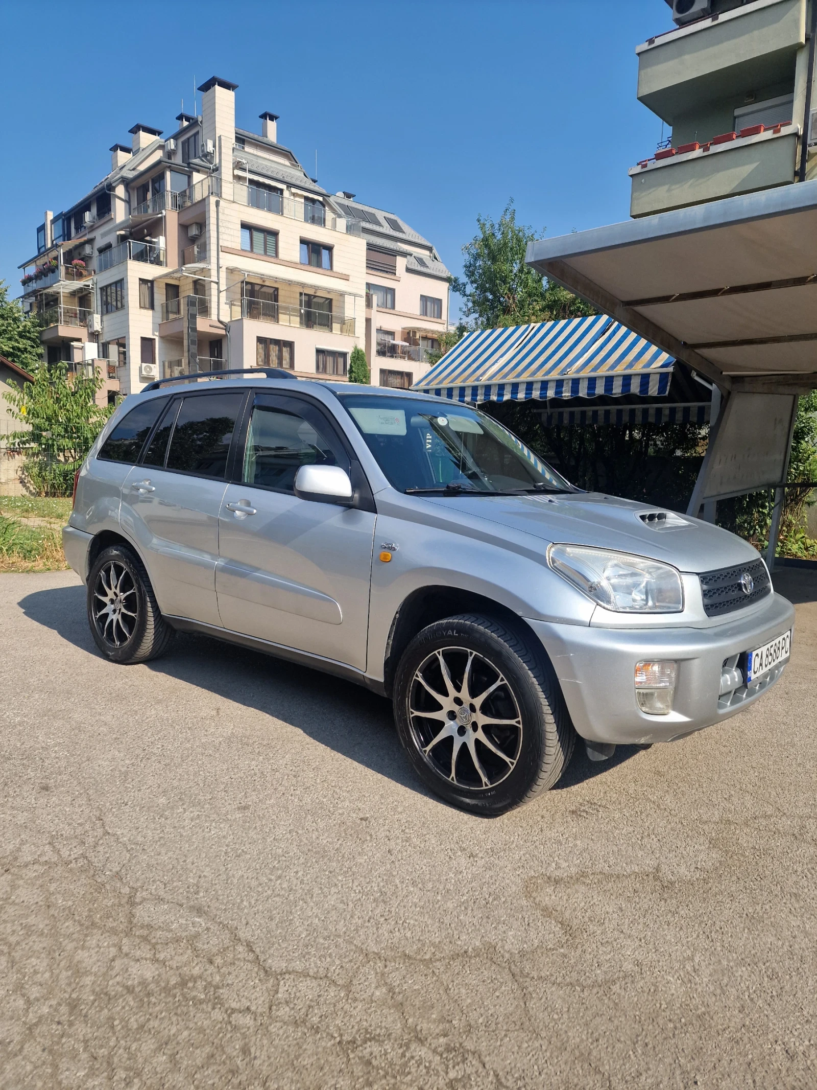 Toyota Rav4, снимка 2 - Автомобили и джипове - 55650423