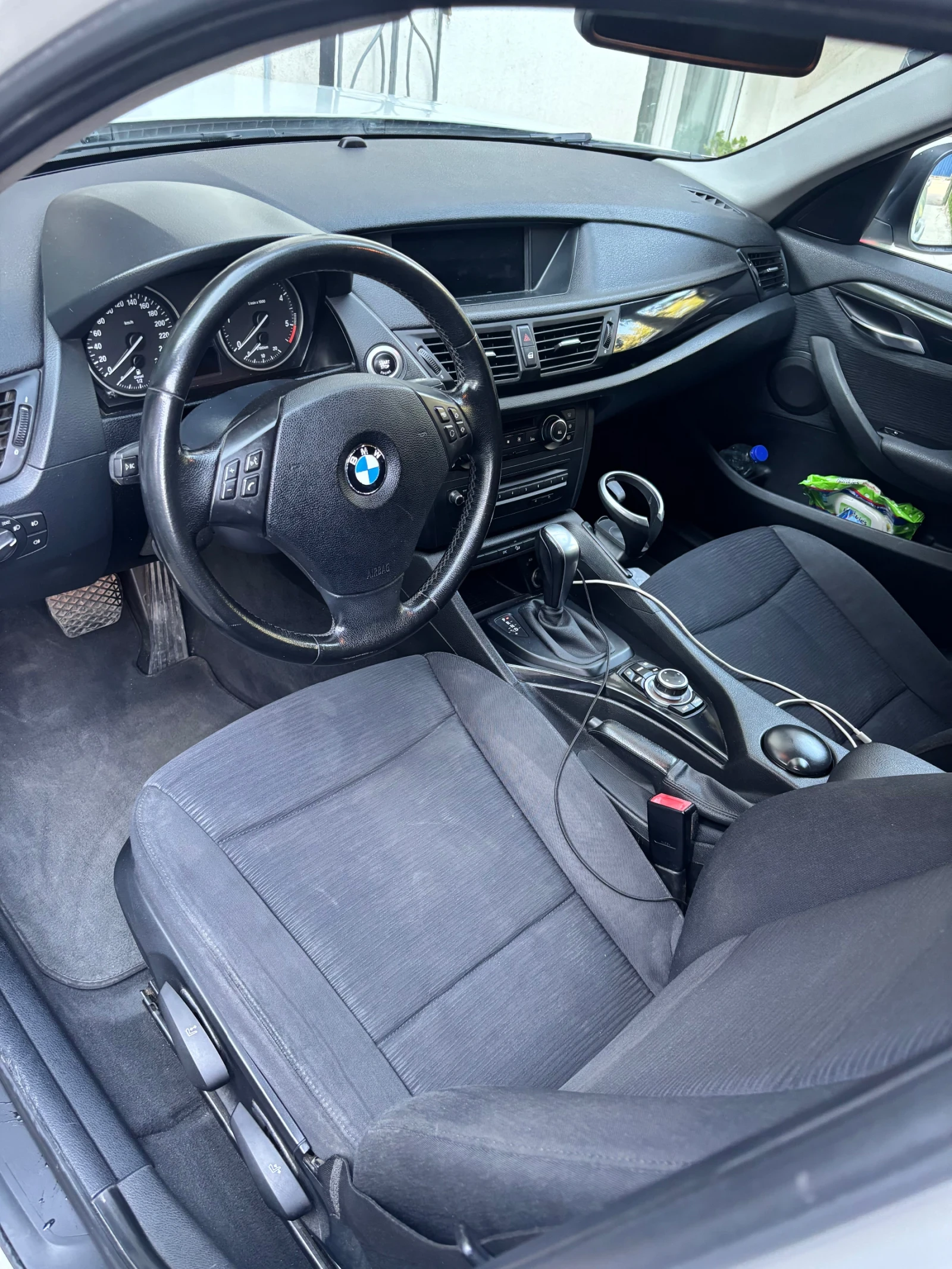 BMW X1, снимка 6 - Автомобили и джипове - 56010185
