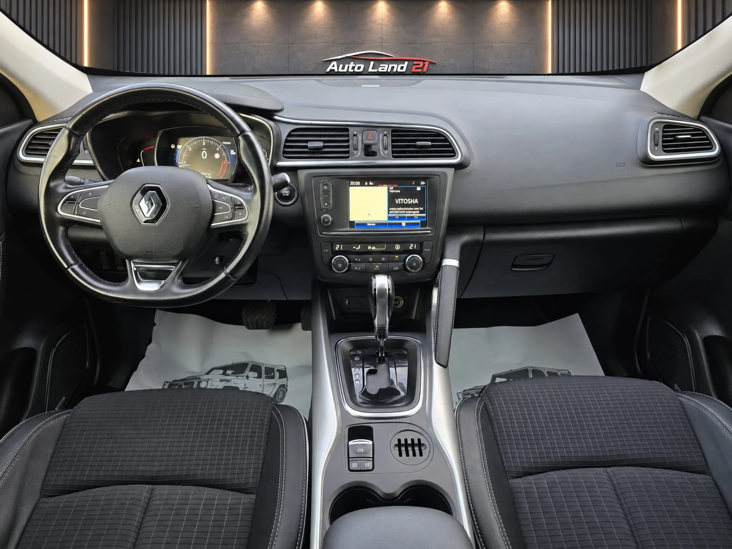 Renault Kadjar 1.5dci* 110кс* НАВИГАЦИЯ* КАМЕРА* 87000км, снимка 12 - Автомобили и джипове - 56271028