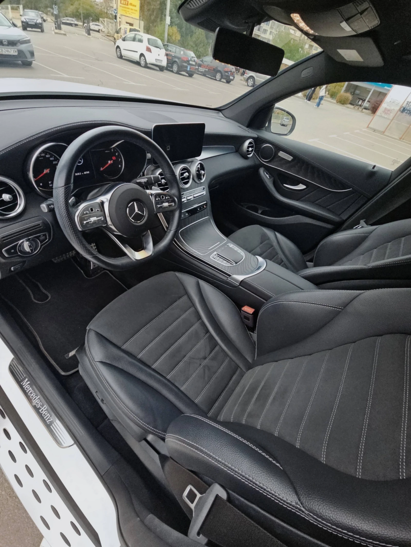 Mercedes-Benz GLC 300 4MATIC AMG 4x4 SUV Mild Hybrid, снимка 17 - Автомобили и джипове - 56275921