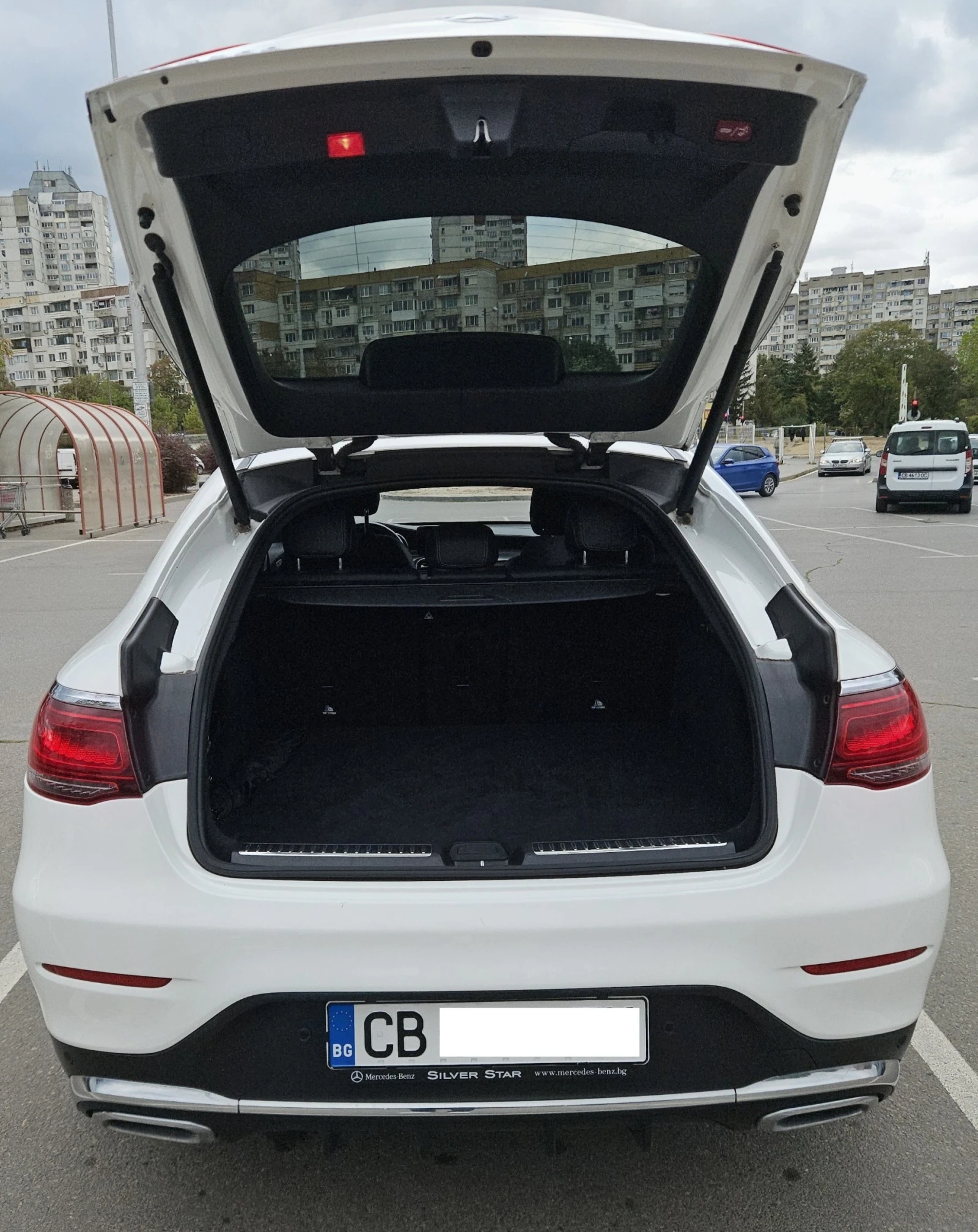 Mercedes-Benz GLC 300 4MATIC AMG 4x4 SUV Mild Hybrid, снимка 9 - Автомобили и джипове - 56275921