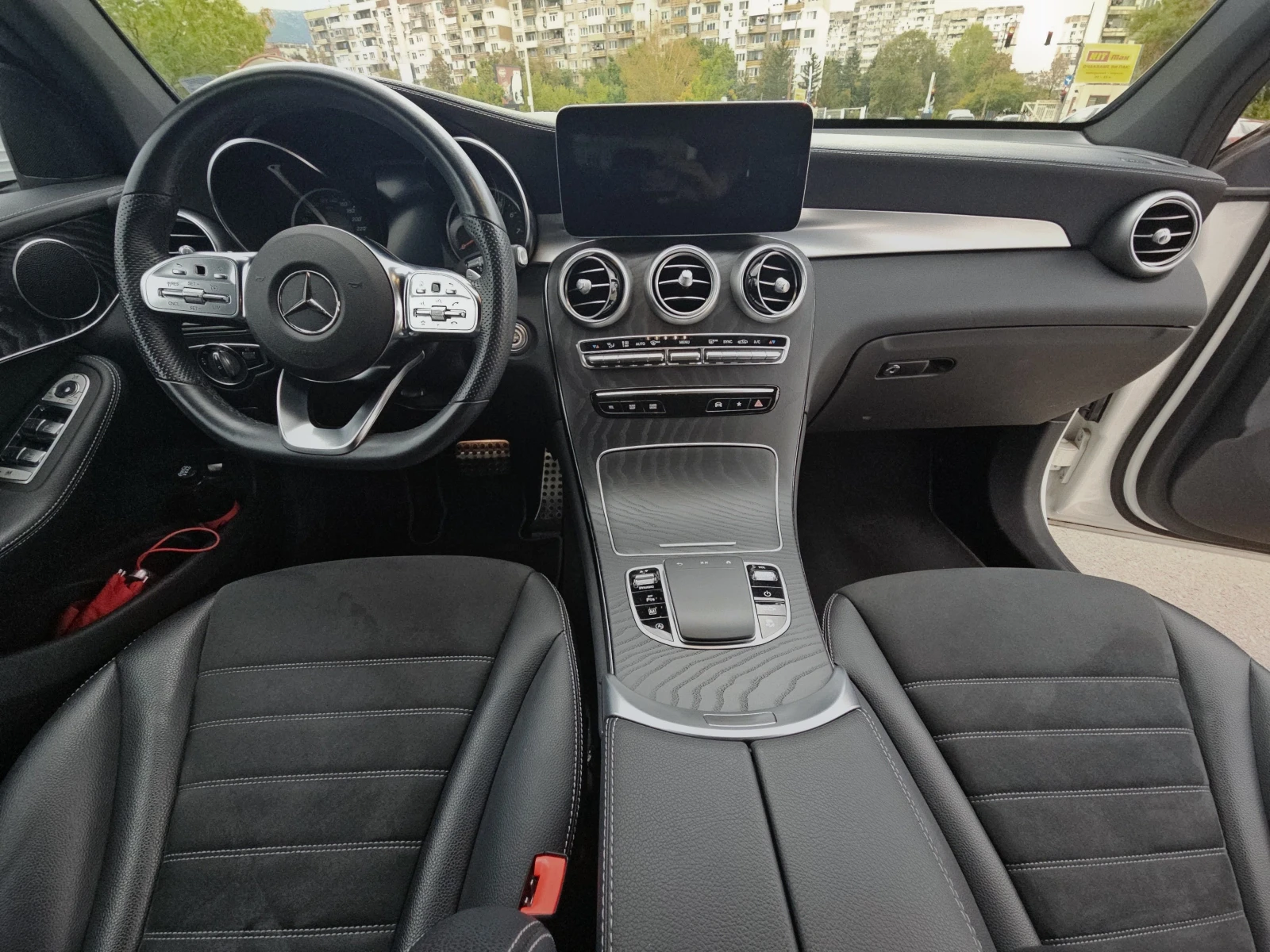 Mercedes-Benz GLC 300 4MATIC AMG 4x4 SUV Mild Hybrid, снимка 15 - Автомобили и джипове - 56275921