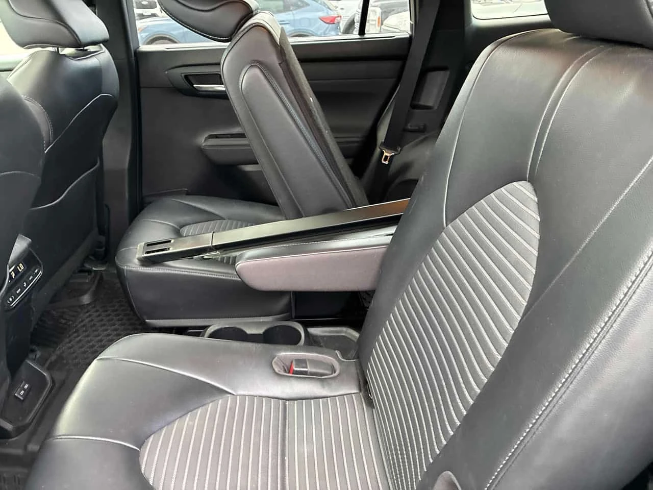 Toyota Highlander * AWD * CARFAX * ����� �� ����������� | Mobile.bg � ����������� 12