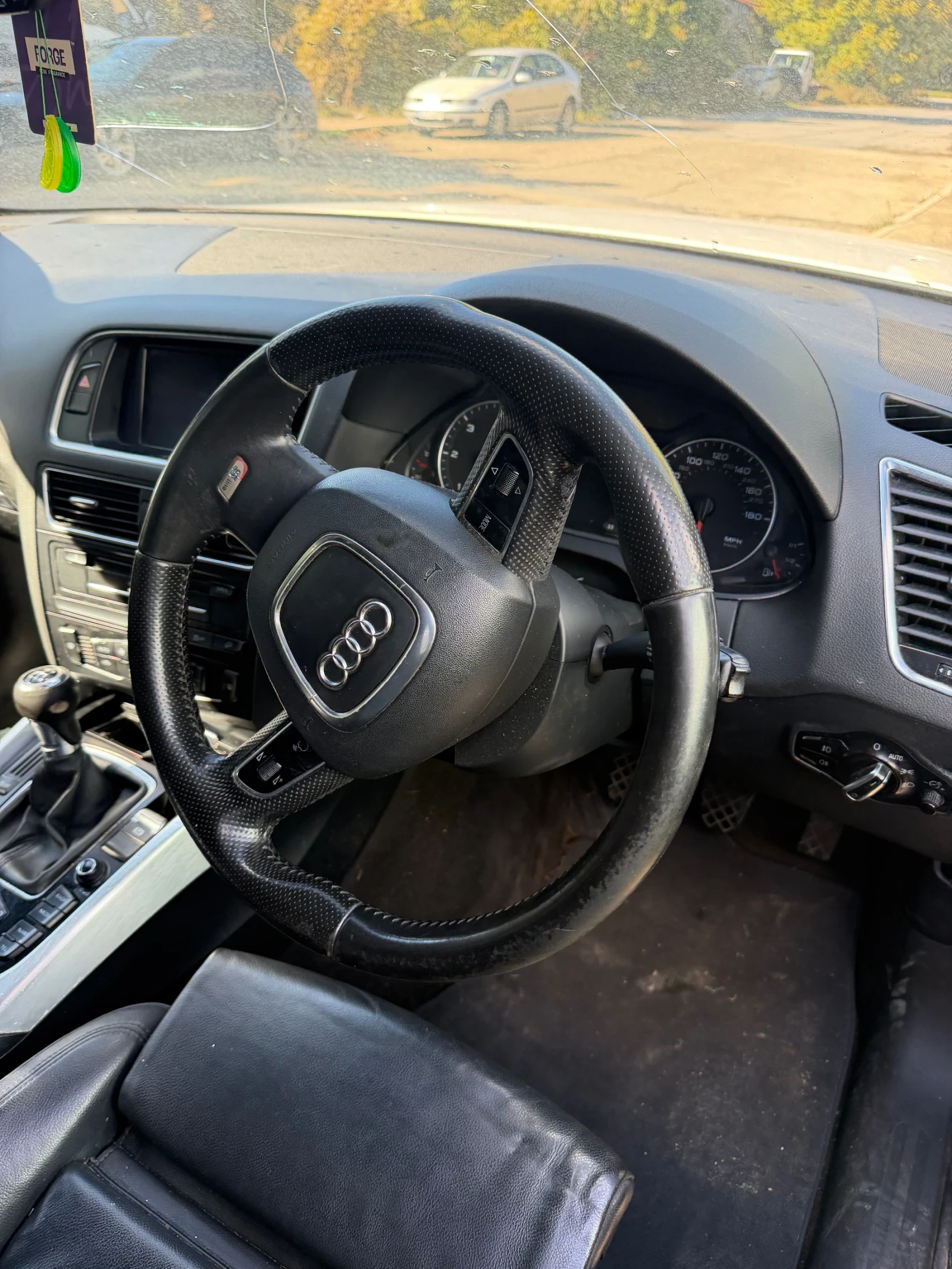 Audi Q5 2.0tdi s line , снимка 9 - Автомобили и джипове - 56662711