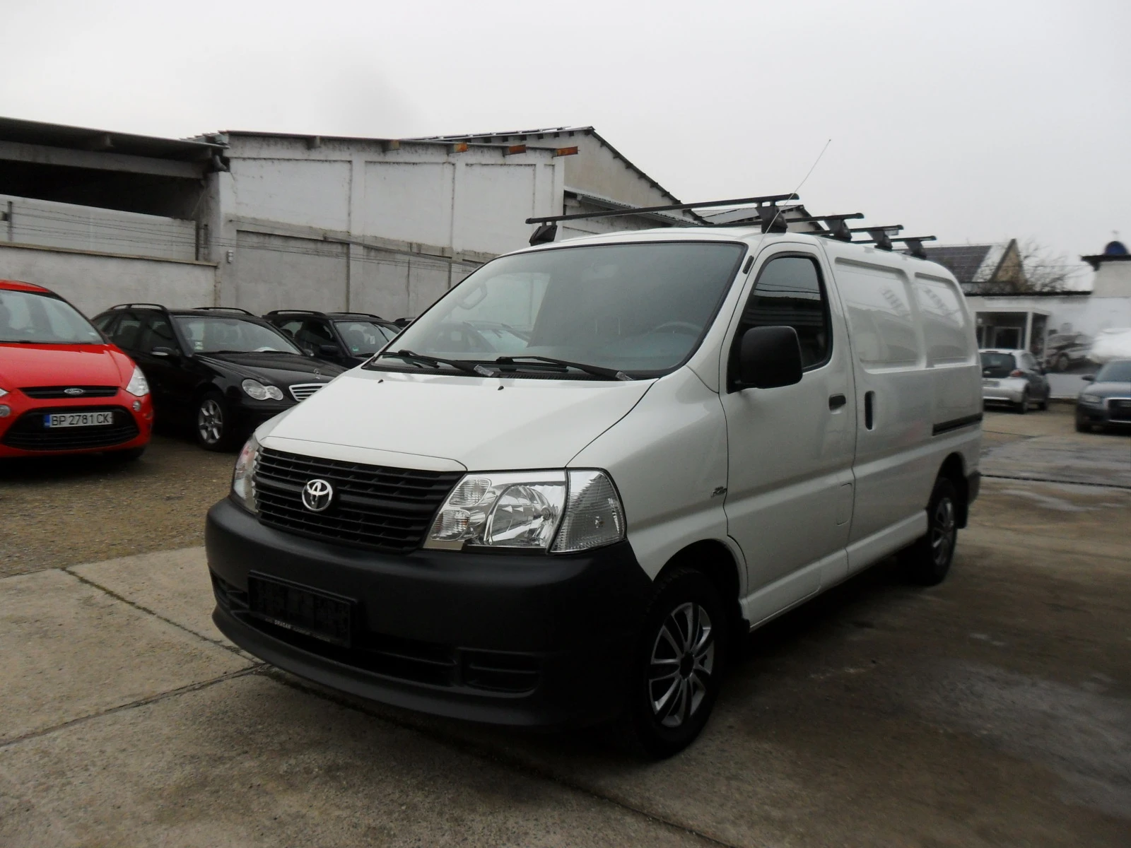 Toyota Hiace 2, 5-D4D-ТОВАРЕН- - изображение 2