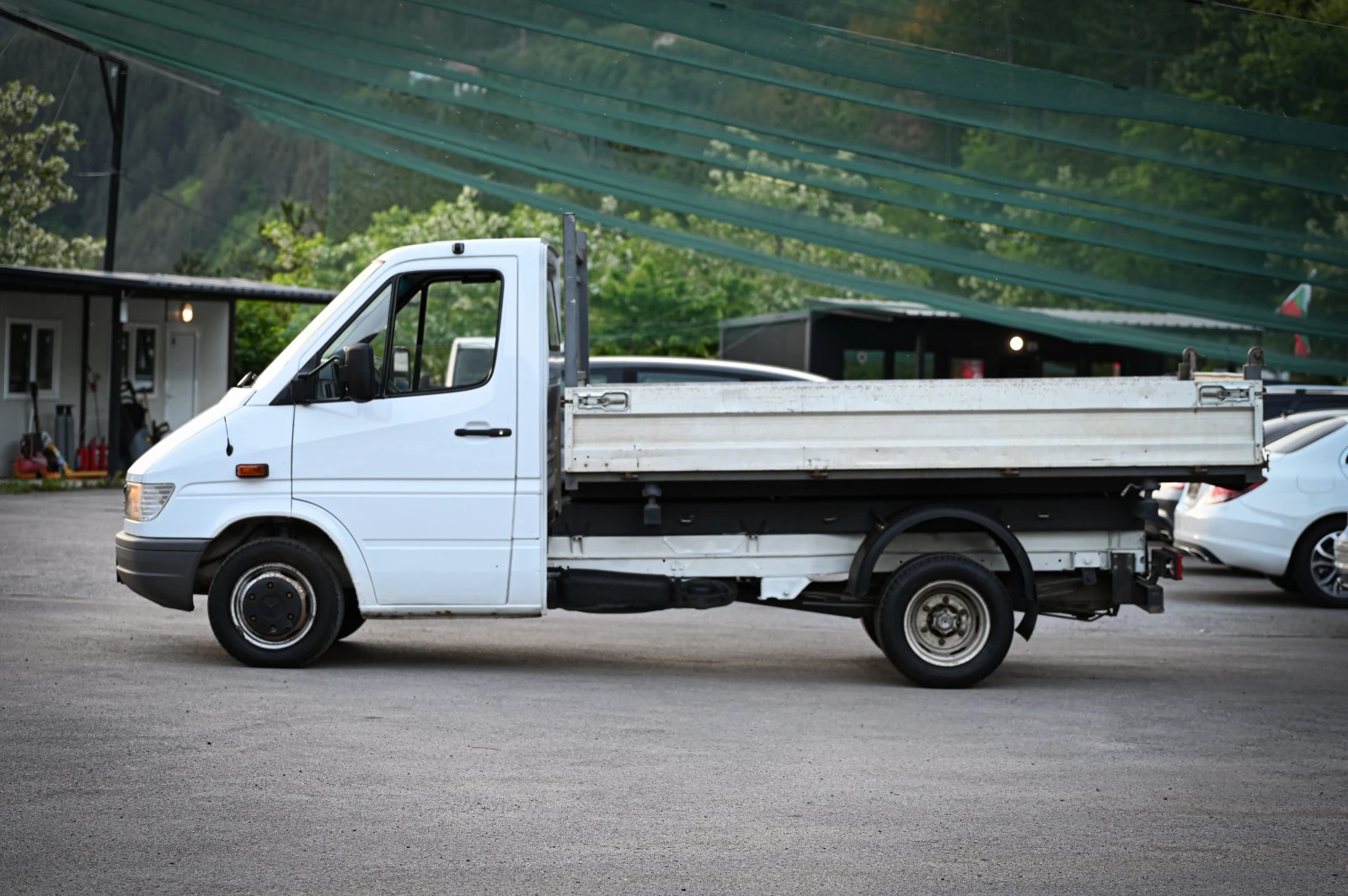 Mercedes-Benz Sprinter 410 Тристранен самосвал / Отличен !!!, снимка 2 - Бусове и автобуси - 54703304