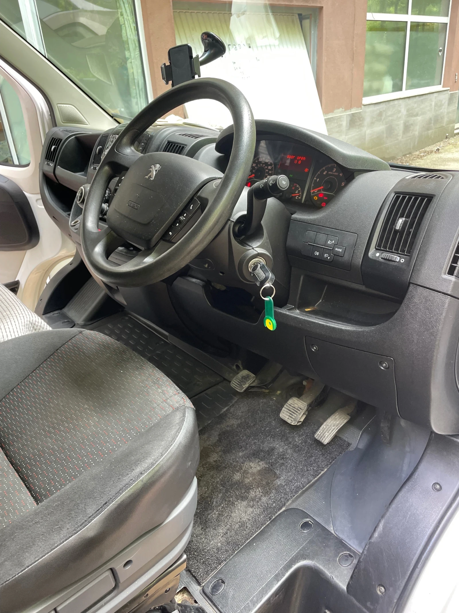 Peugeot Boxer, снимка 14 - Бусове и автобуси - 55038893