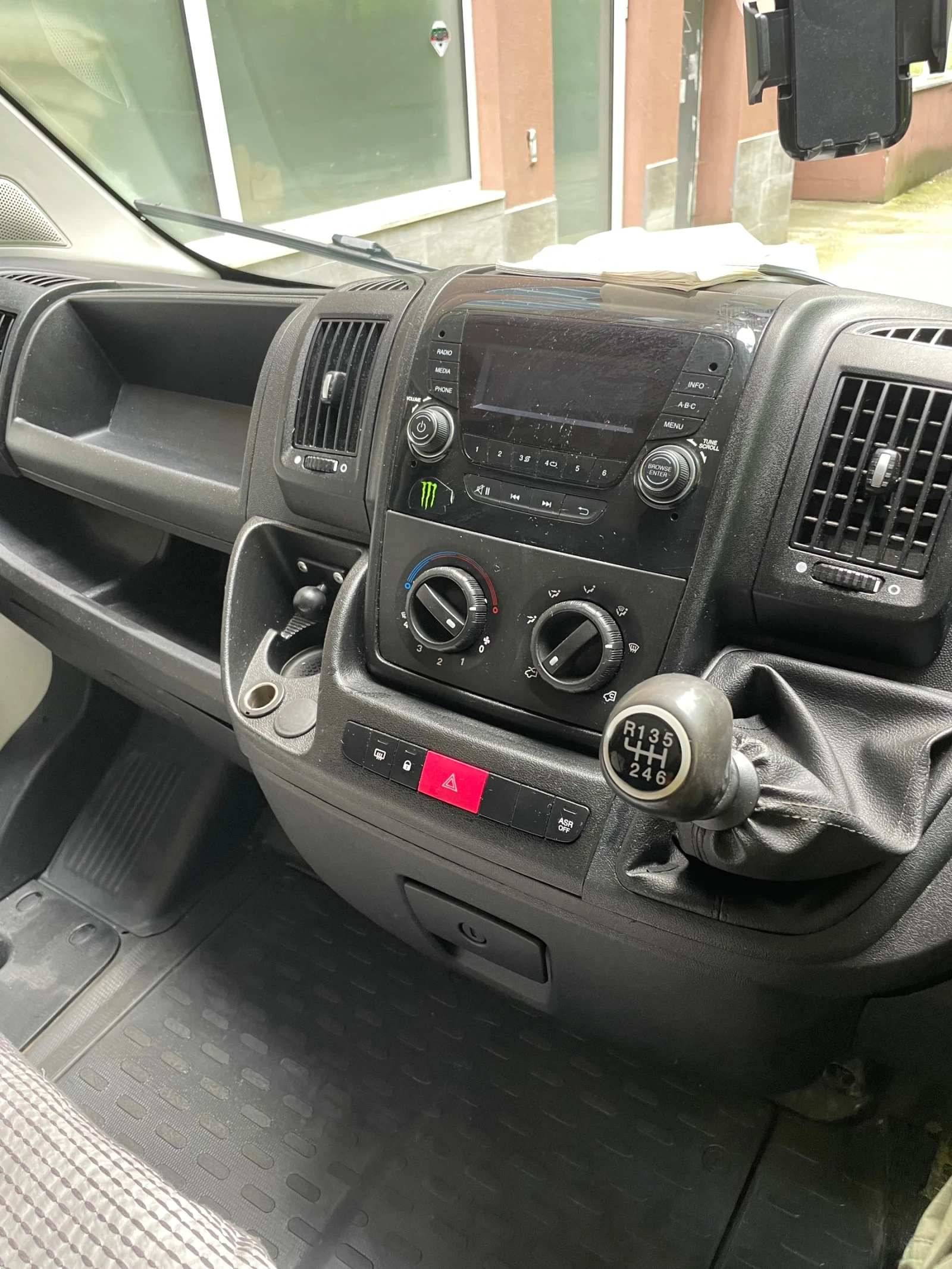 Peugeot Boxer, снимка 8 - Бусове и автобуси - 55038893