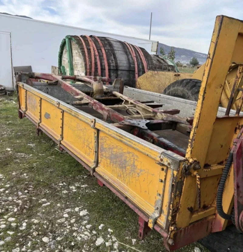 Mercedes-Benz 1824 Самосвален кош, снимка 3 - Камиони - 51754345