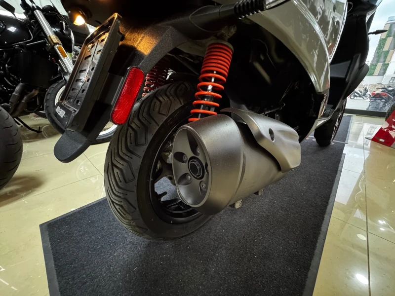 Piaggio Mp3 Piaggio MP3 350i LT ABS ASR, снимка 13 - Мотоциклети и мототехника - 52752626