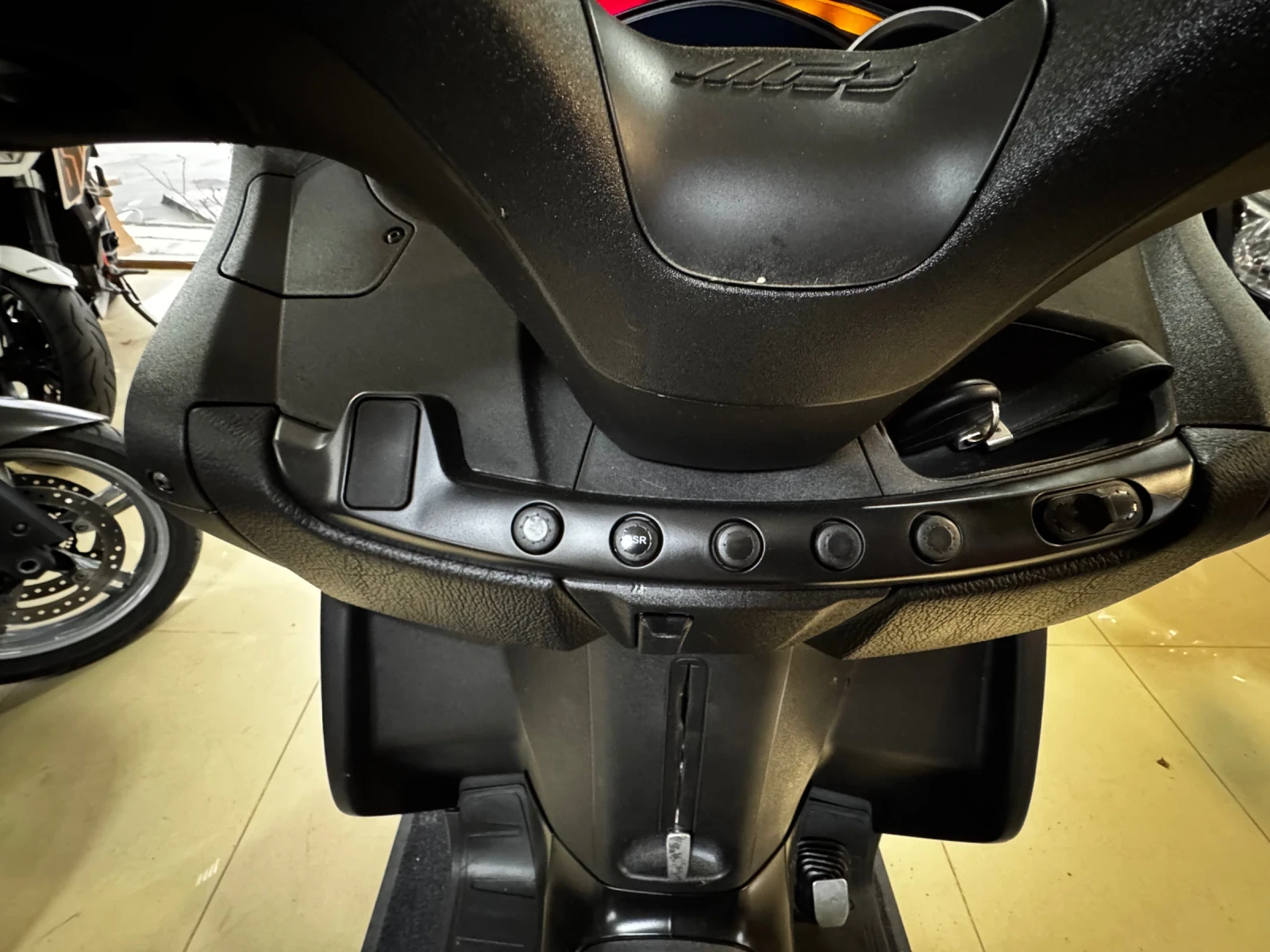 Piaggio Mp3 Piaggio MP3 350i LT ABS ASR - изображение 9