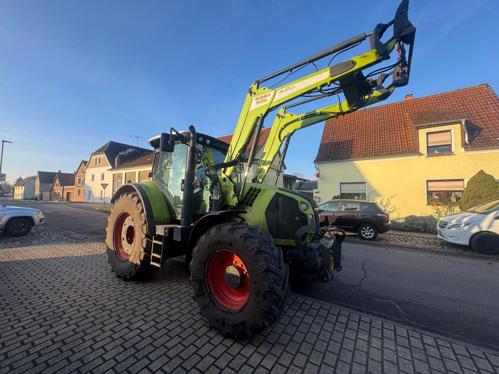 Трактор Claas ARION 620 С ТОВАРАЧ ЛИЗИНГ | Auto.bg — изображение 1