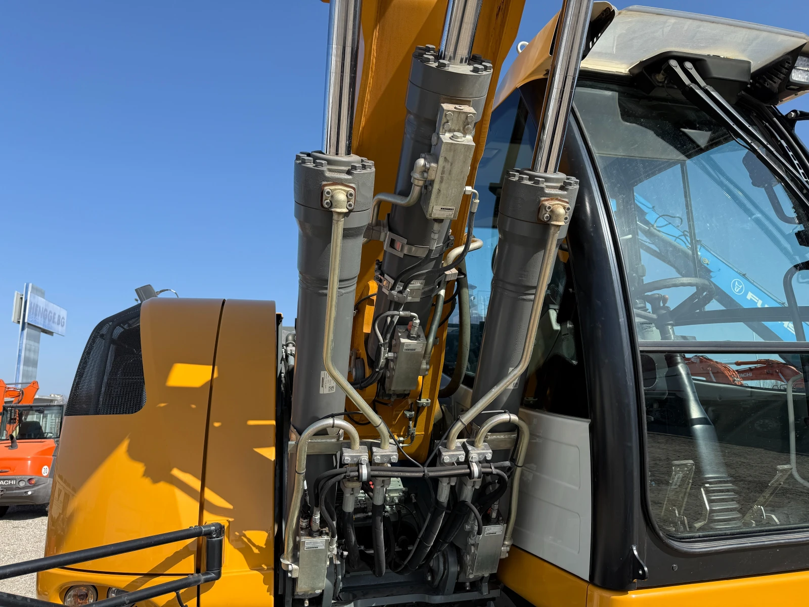 ����� Liebherr A 916 | Mobile.bg � ����������� 6