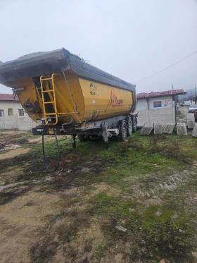 Полуремарке Menci