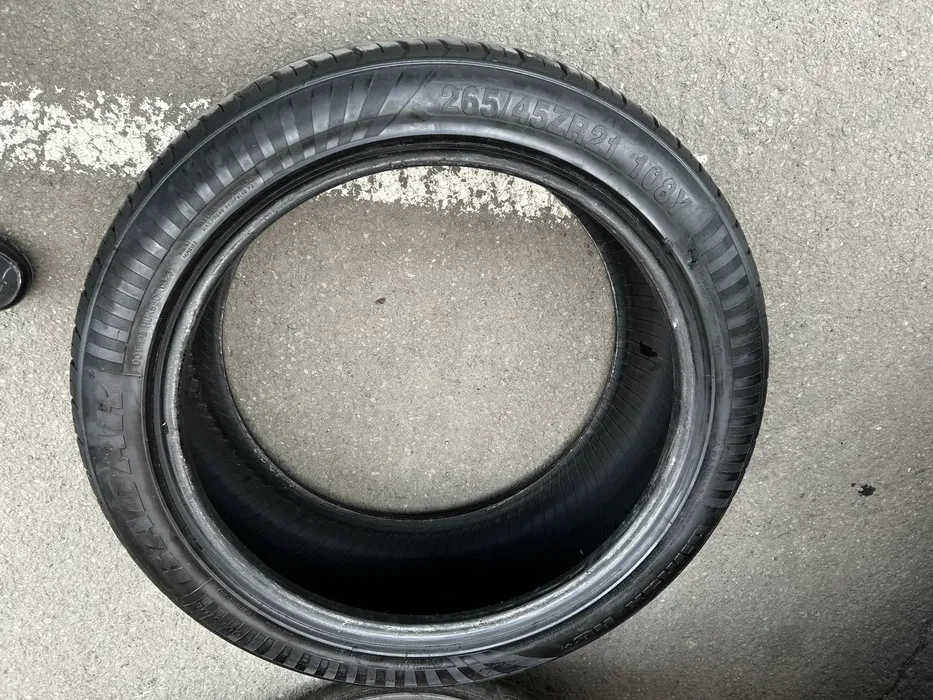 Гуми Летни 265/45R21, снимка 4 - Гуми и джанти - 54302868