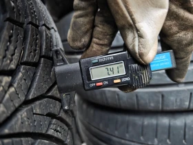 Гуми Зимни 225/50R17, снимка 7 - Гуми и джанти - 53123162