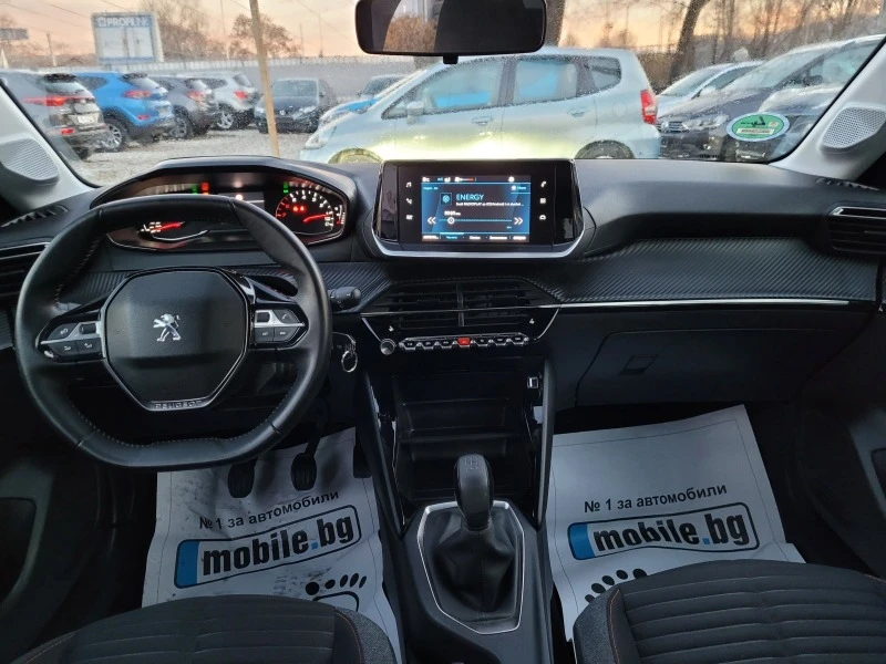 Peugeot 208 1.2 i, снимка 10 - Автомобили и джипове - 39201818