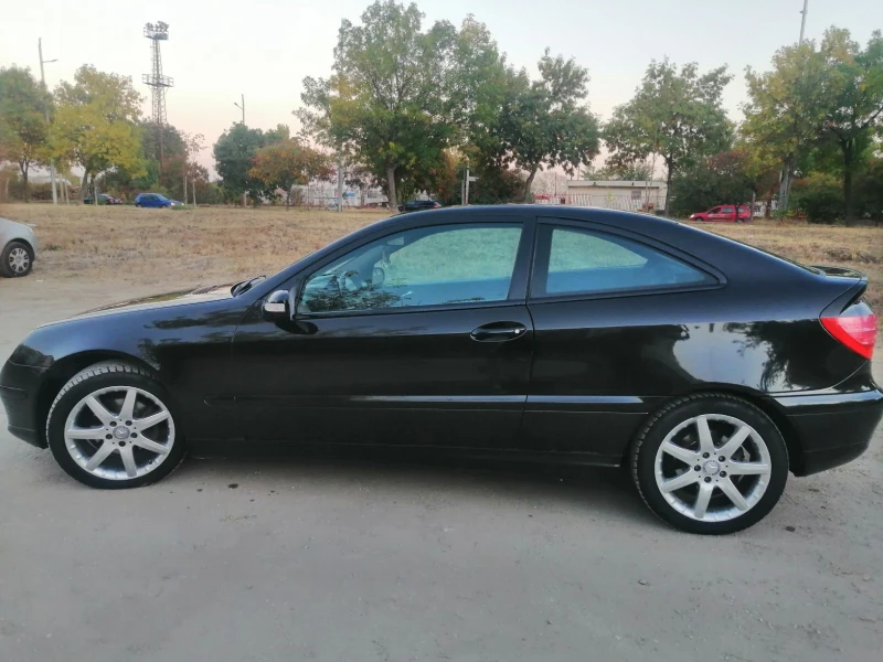 Mercedes-Benz C 180 2.0 Клима ^^ Топ ^^, снимка 11 - Автомобили и джипове - 47379581