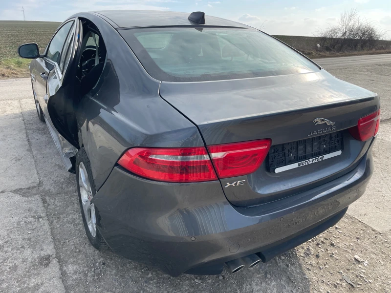 Jaguar XE 2.0 AWD, снимка 6 - Автомобили и джипове - 49262300