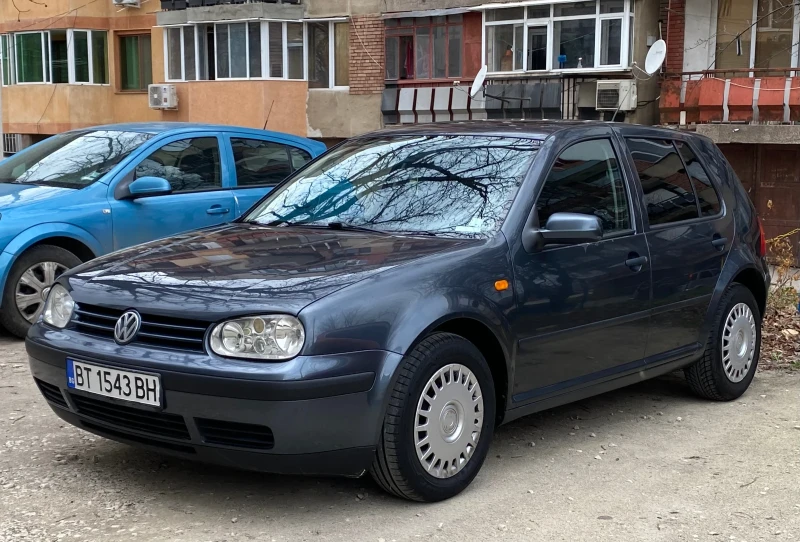 VW Golf 4 1.6 газов инж, снимка 1 - Автомобили и джипове - 49490582