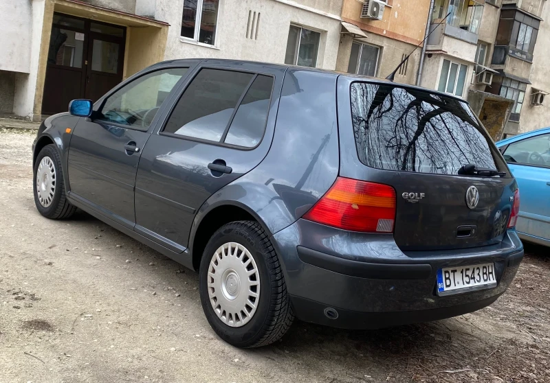 VW Golf 4 1.6 газов инж, снимка 3 - Автомобили и джипове - 49490582