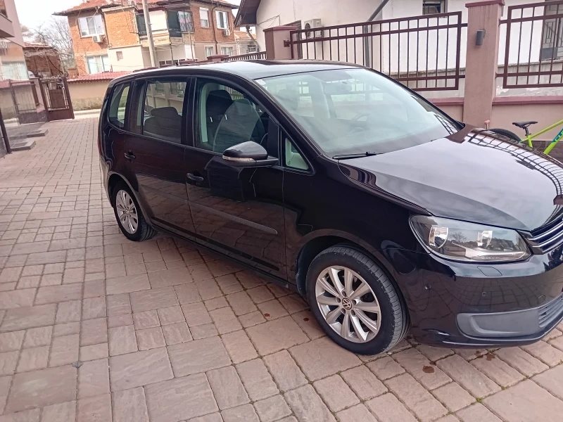 VW Touran 1.6TDI, снимка 3 - Автомобили и джипове - 49532990