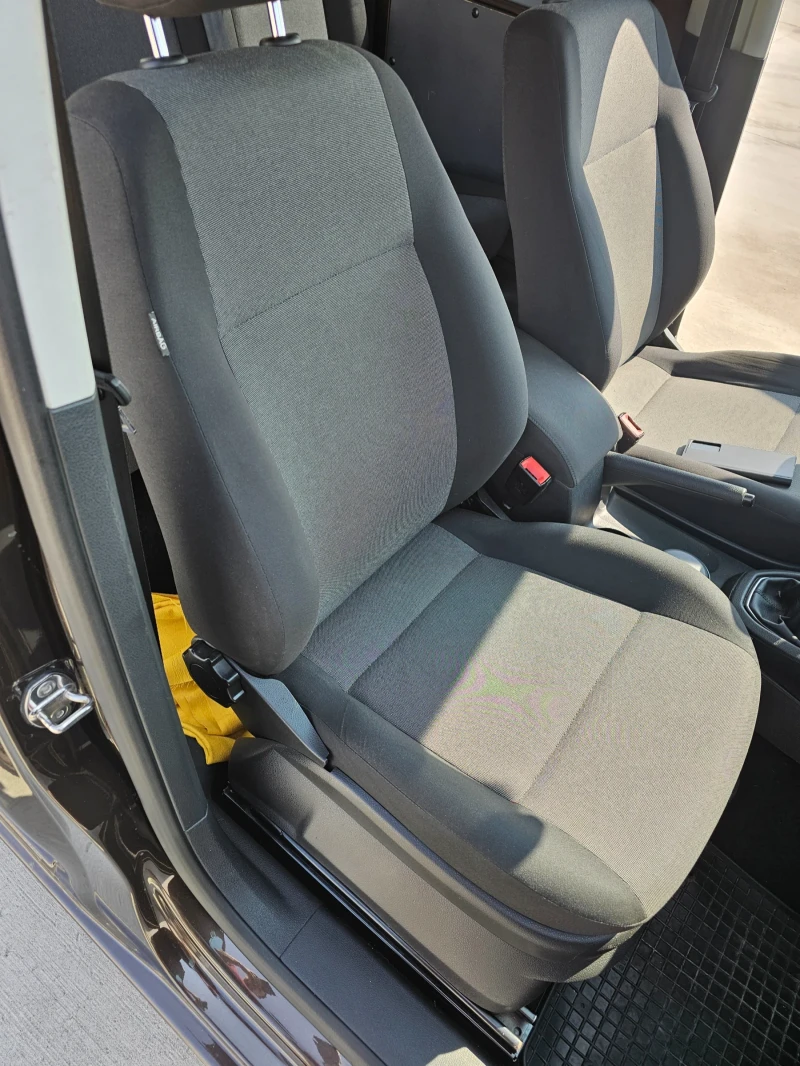 VW Caddy  2.0tdi 4x4 дълга база, снимка 8 - Автомобили и джипове - 50694452