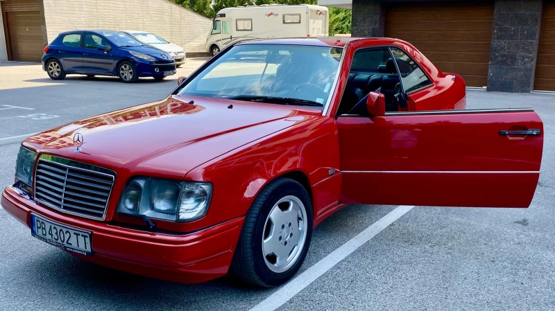 Mercedes-Benz E 200, снимка 11 - Автомобили и джипове - 52206403