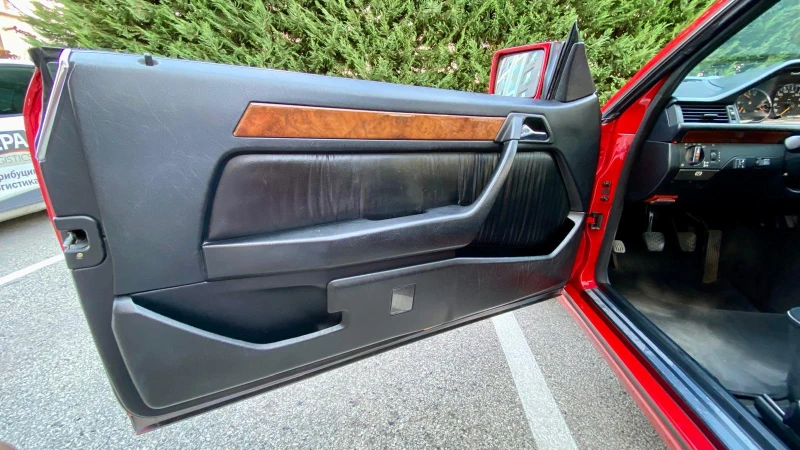 Mercedes-Benz E 200, снимка 9 - Автомобили и джипове - 52206403