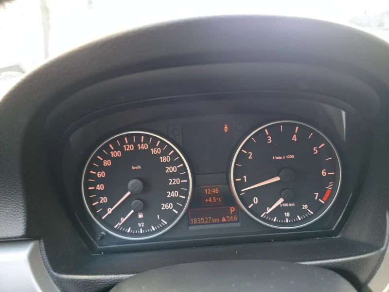 BMW 318 Е 90 Автоматик!, снимка 15 - Автомобили и джипове - 52868363